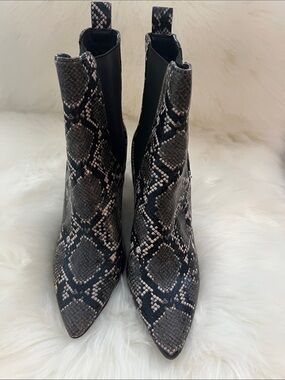 Steve Madden Black and Tan Snake-Print Pointed Chelsea Booties